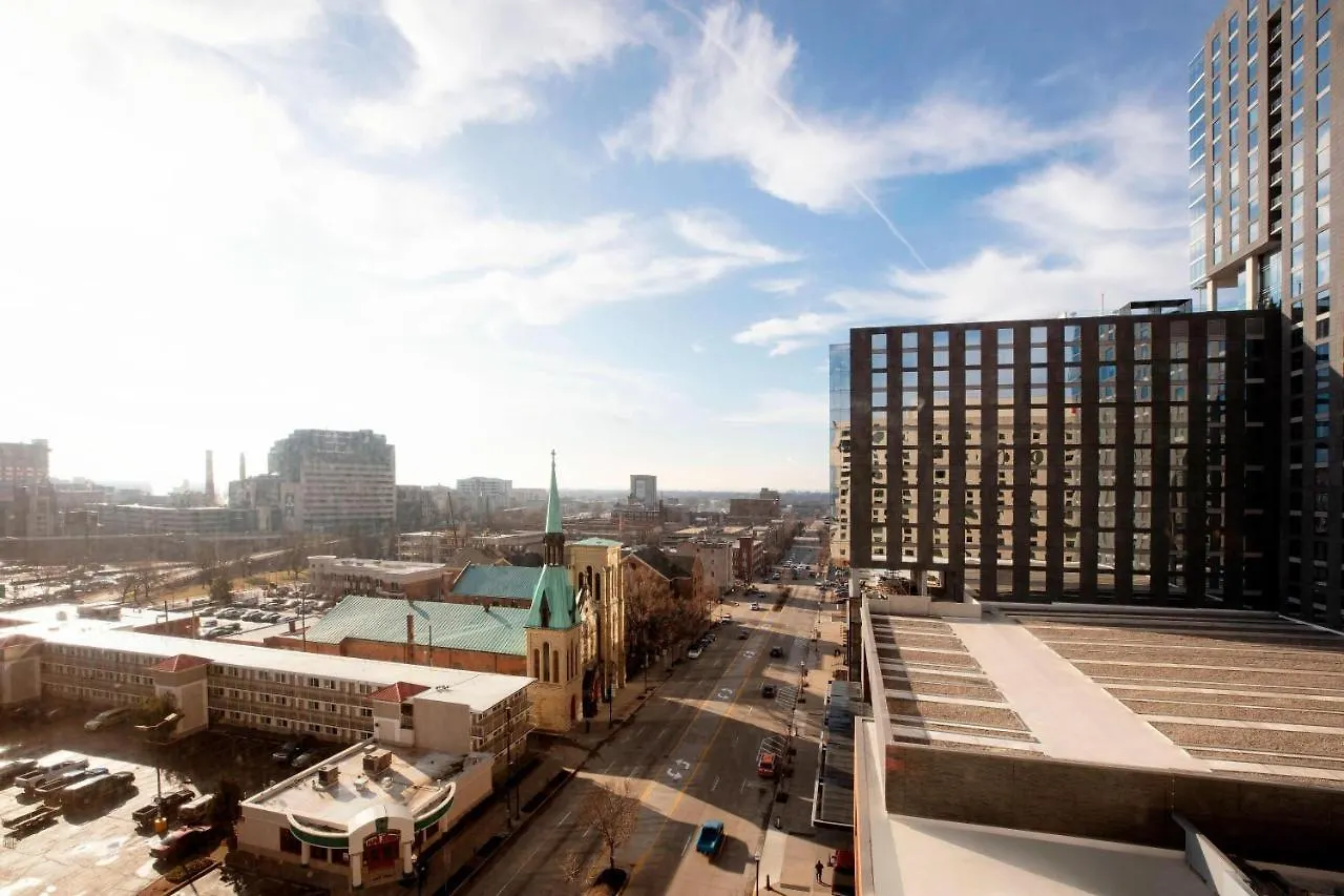 Louisville Marriott Downtown 4*,