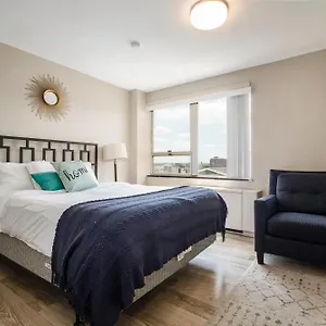  Apartment Cozystays Stylish In Downtown